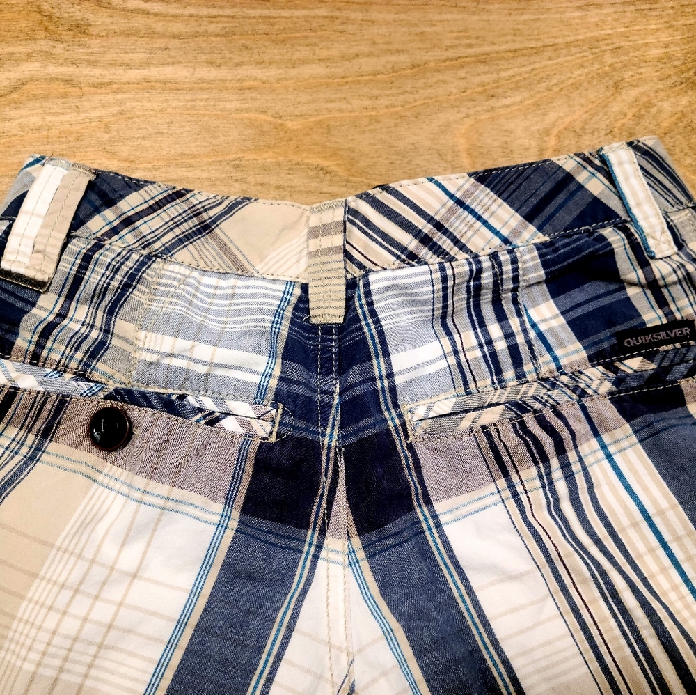 Quicksilver Chino Shorts - Picture 4 of 5